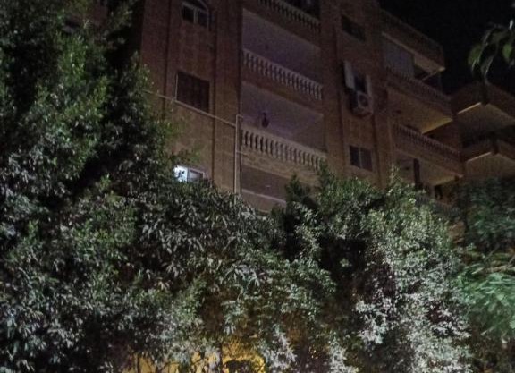 Pyramids apartment