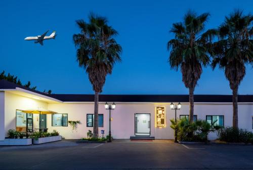 Qiyunju Hotel-24H Free Airport Pickup Drop-off