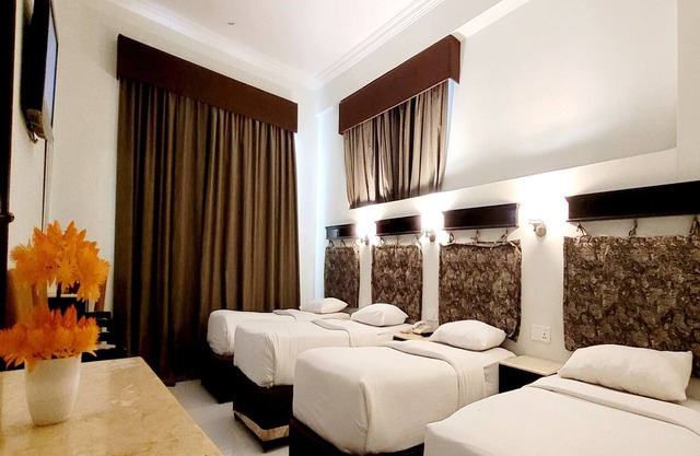 Quadruple Room With Swimming Pool With Free Parking in 3 Star Hotel