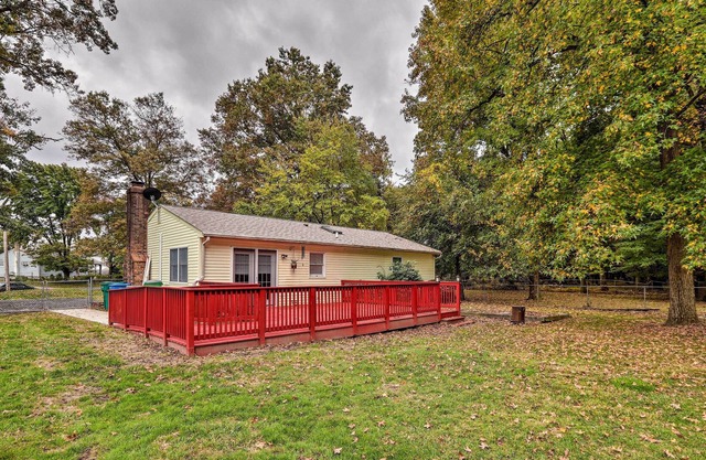 Quaint Bristol Home - Walk to Dining & Wharf!