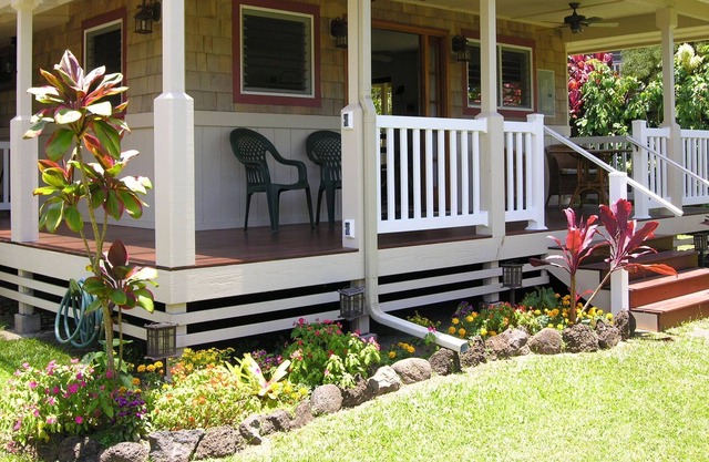 Quaint Cottage (TVNC#5100) in Heart of Hanalei, beach easy walk, $425/ni, 2 peop
