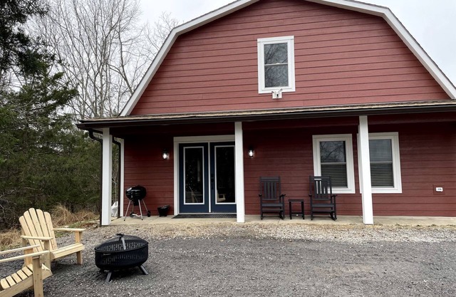 Quaint Cute Cabin Incredible for a Couples Escape in Virginia