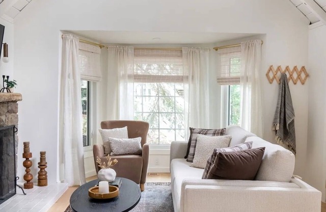 Quaint Designer 2-bedroom cabin in Lake Arrowhead