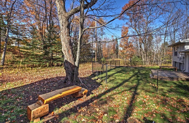Quaint Duluth Hideaway w/Private Fenced-in Yard!