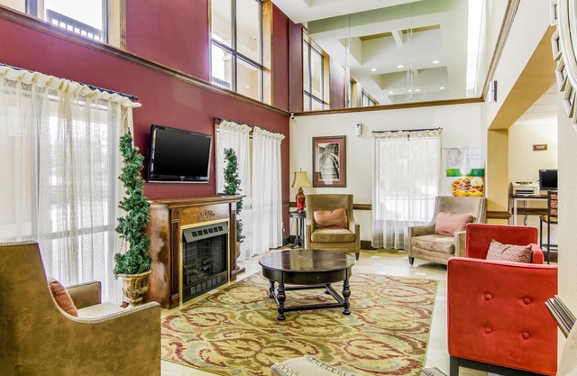 Quality Inn & Suites Atlanta Stone Mountain