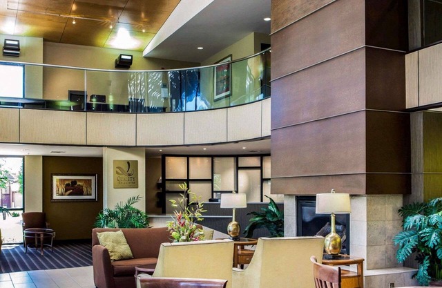 Quality Inn & Suites Peoria North