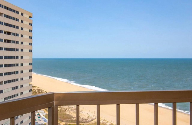 Queens Oceanic Outlook, Ashore Resort, Vibrant Beachfront