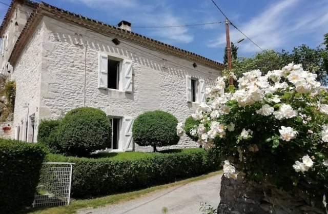 Quercy Blanc, stone house