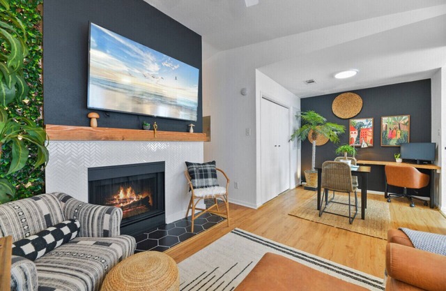 Quiet Condo | Pool | Newly Remodeled | Beach Gear