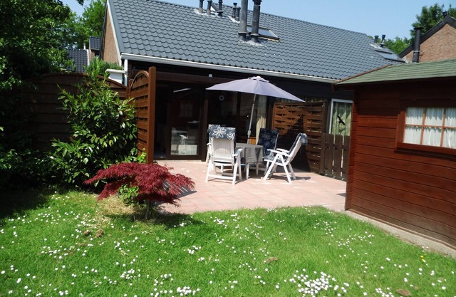Quiet corner house 3/23 newly renovated, washing machine, WLAN, close to the beach