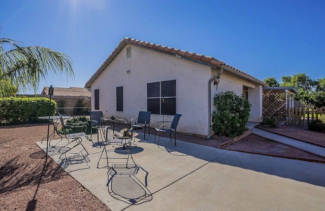 Quiet cozy retreat w/firepit: Chelsea Park Casita