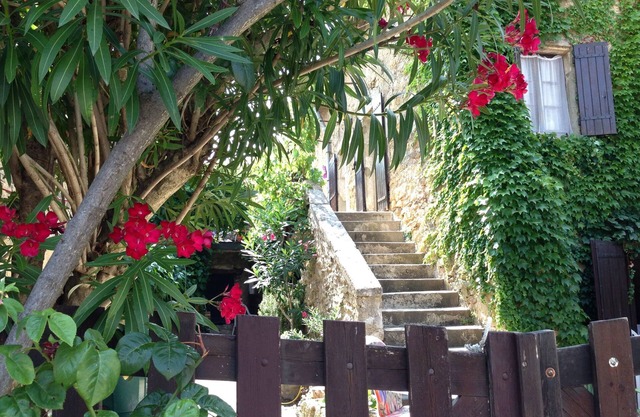 Quiet holiday in Provence in the middle area of ​the Cote du Rhone.