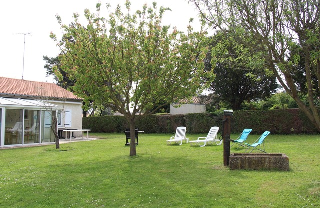 Quiet house All on foot (beach 700 m)
