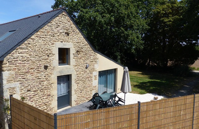 Quiet house 20 minutes from the beach