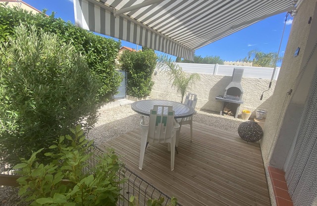 Quiet house 5 minutes sea-mountains 2 minutes walk supermarket 2 VTT disp