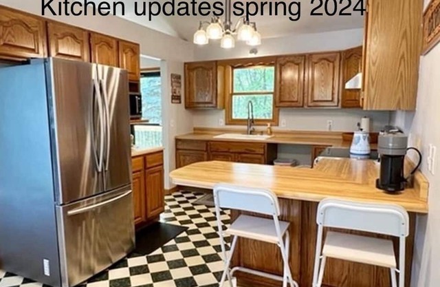 QUIET LOST LAKE WATERFRONT HOME SLEEPS 14 - 3 BD/2.5BA - UPDATES SPRING 2024