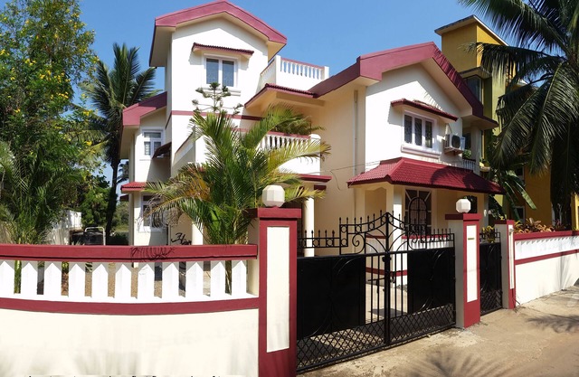 Quiet Luxury Apartment with Superb View in Residential Area NOT in Noisy Complex