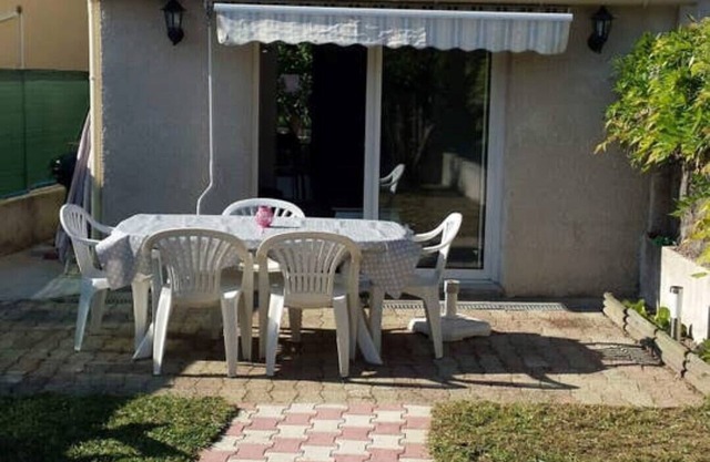 Quiet mini villa by the sea 200 meters from the beach, Haute-Corse
