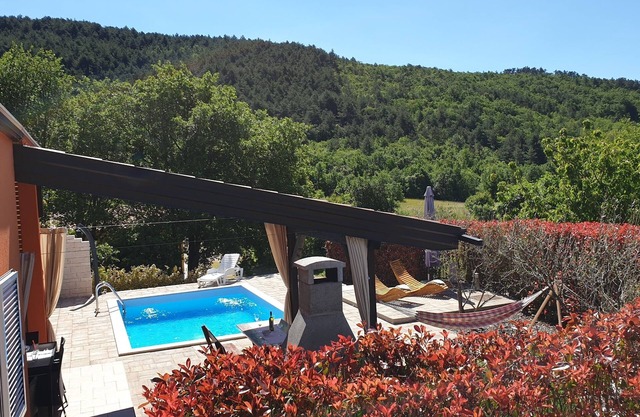 Quiet modern house with pool Labin Rabac Ripenda in the mountains 10min to the beach