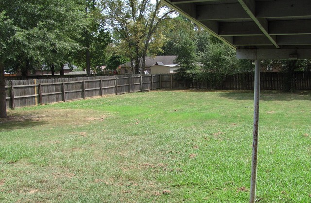 Quiet neighborhood with covered patio & plenty of space for family and friends!