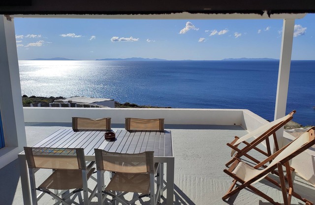 Quiet private house with Sea view