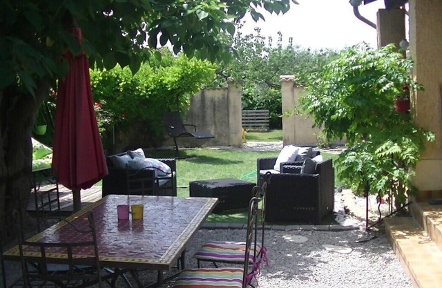 Quiet single-storey villa