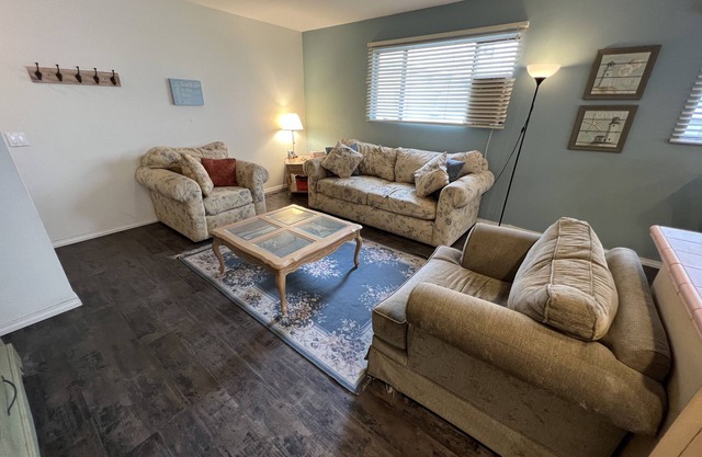 Quiet So Cal Beach Property that's Close to Everything