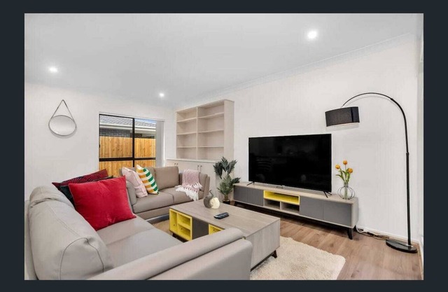 Quiet Street + Parking on premise