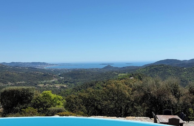 Quiet, Villa with bay view, Tennis court, Swimming pool, Sauna, Hammam