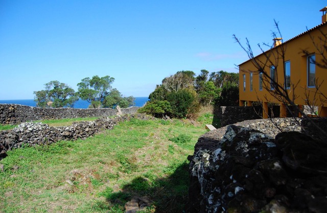 QUINTA DA FALÉSIA CASA AMARELA by Azores HomeMade