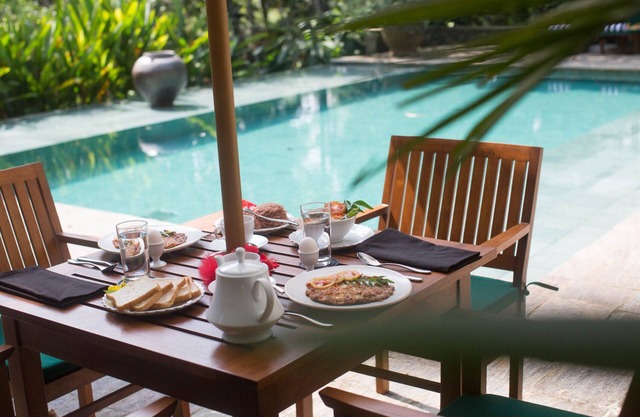 Quintessential colonial villa with pool and full staff