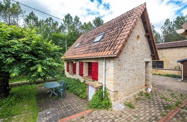 Résidence Musicale de Panissal – Holiday Home for 10 People in Montignac-Lascaux