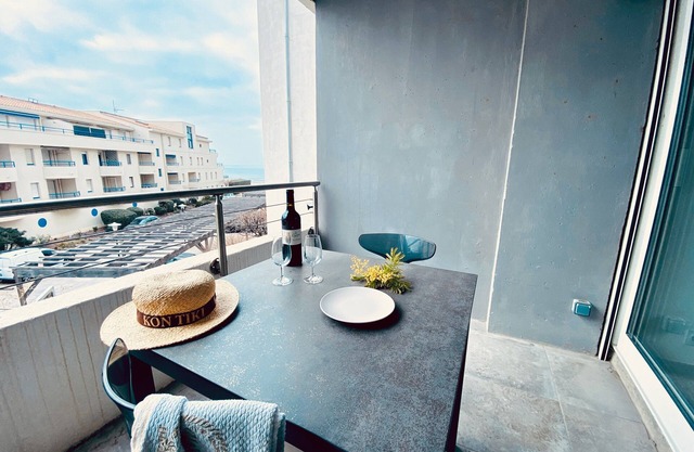 Rêve bleu appartement vue mer B203 dans résidence avec accès plage privé