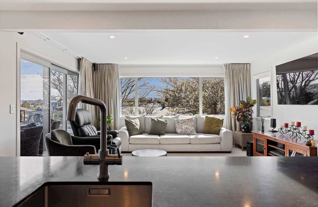 Rainbow Haven, Where family time meets Lake time