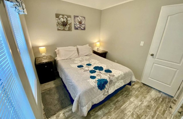 Rainbow River Bungalow L