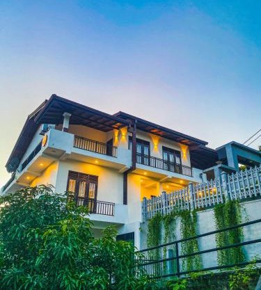 Raji's Luana Lounge - Galle