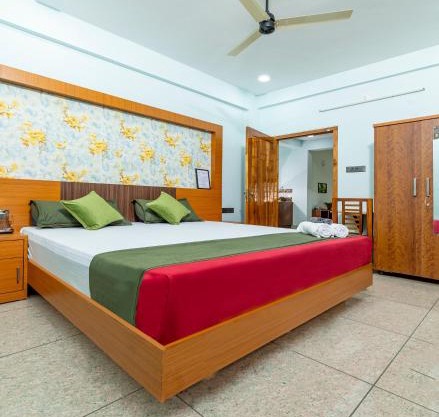 Rams Guest House Meadows Near Lulu Mall & Kims Hospital
