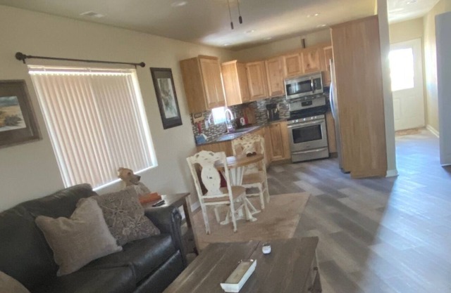 Ranch Guest House 30min from everything Colorado has to offer.