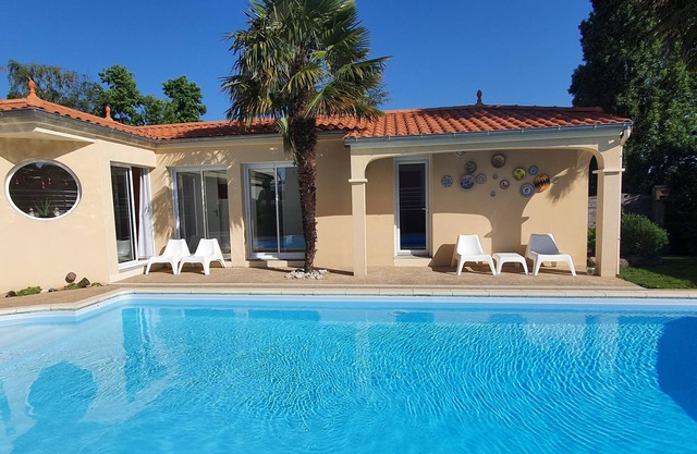 *RARE* Gîte 3 pers. #Private pool #Barn #Cholet #Oriental Park #Puy du Fou