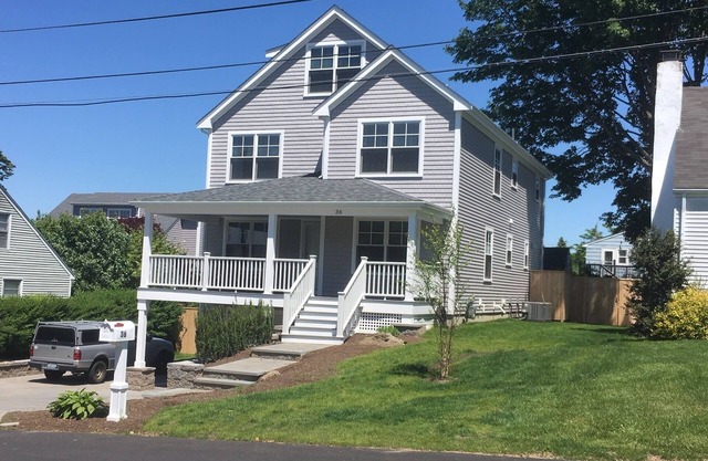 Recent Construction, Fire Pit, Kayaks, Close to Town, and Beach. Easton’s Point.