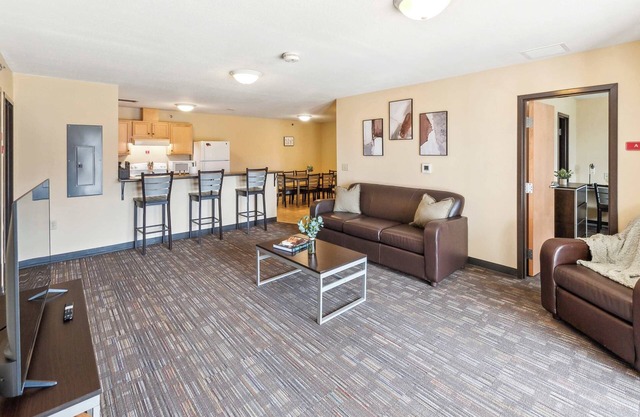 Recharge Right Bright Space with Modern Touches