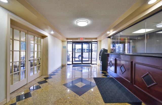 Red Carpet Inn Newark Irvington, NJ