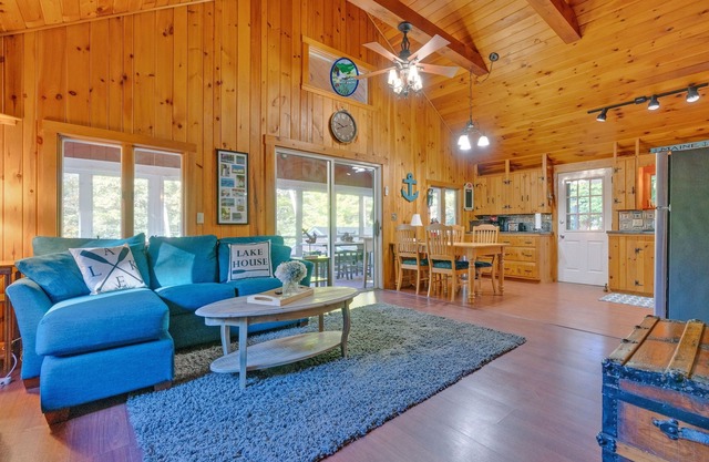 Red House w/Access to Sebago Cove