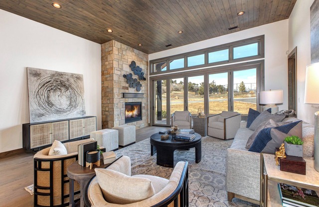 Red Ledges 4th tee cottage, min 90 day stay