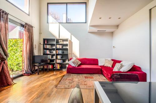 RED LOFTY Milano - Parcheggio privato - 2 fermate da Rho Fiera EICMA 2025 - Eventi