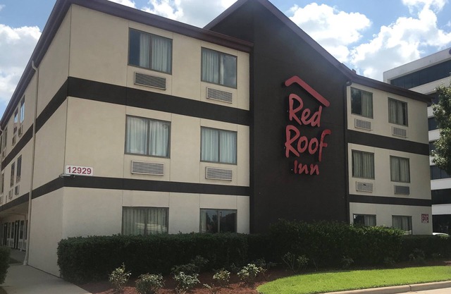 Red Roof Inn Houston - Brookhollow
