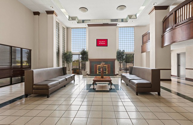 Red Roof Inn & Suites Newnan
