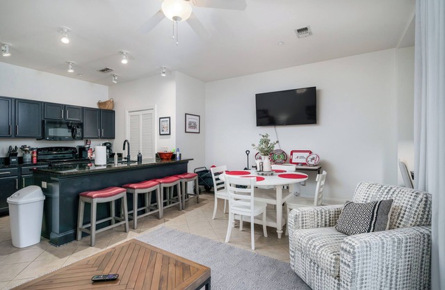 Red Zone: Walk to Stadium | 2BR/2BA Condo with Rooftop Patio