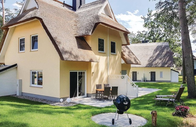 Reetdachhaus Kiek in` Wald