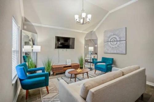 Reflection House at East River